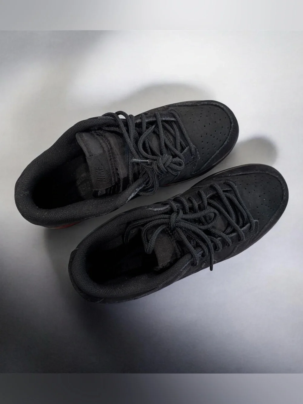 Nike Men’s all Black Dunk low Retro SE size 7.5 - Picture 4 of 7